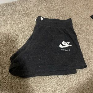 Nike Shorts - XL